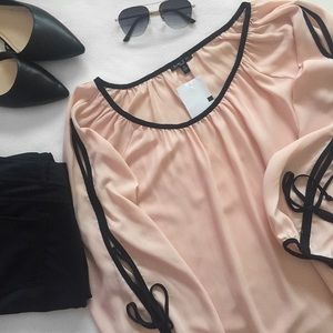 💗 Light Pink Blouse